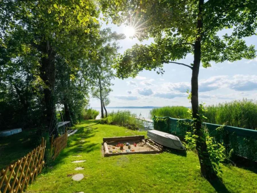 Green Lake House - Private Beach At Balaton Balatonakarattya Buitenkant foto