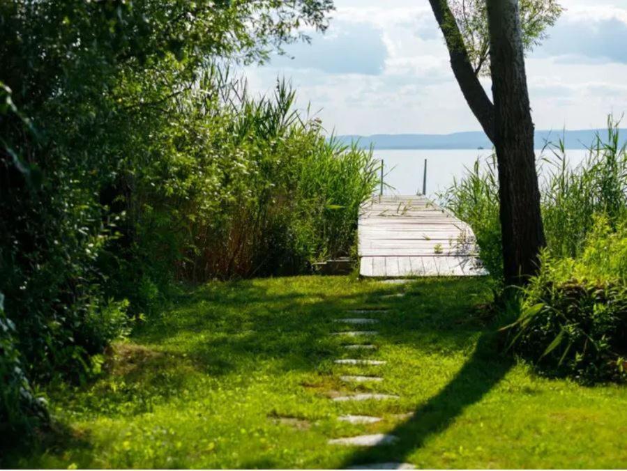 Green Lake House - Private Beach At Balaton Balatonakarattya Buitenkant foto
