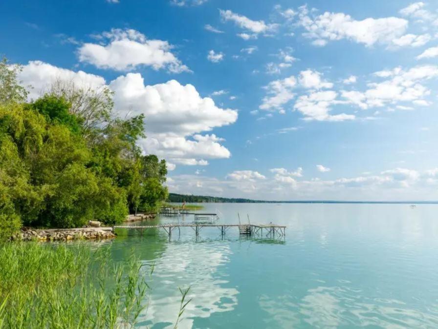 Green Lake House - Private Beach At Balaton Balatonakarattya Buitenkant foto