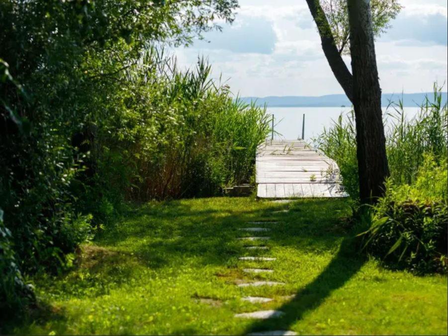 Green Lake House - Private Beach At Balaton Balatonakarattya Buitenkant foto